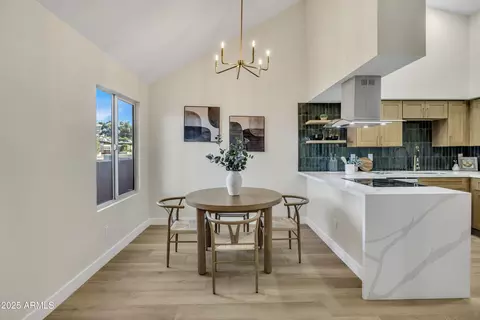 Dining - 1180 E Belmont Ave, Phoenix, AZ 85020 photo 1 of 2