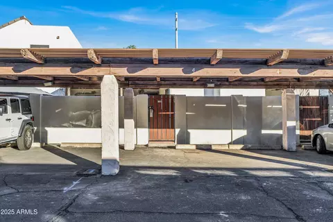 Exterior - 1180 E Belmont Ave, Phoenix, AZ 85020 photo 5 of 8