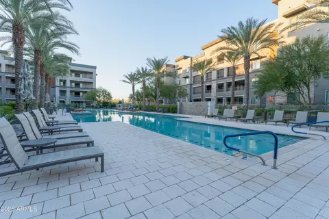 Exterior - 5250 E Deer Valley Dr #304, Phoenix, AZ 85054 photo 4 of 4