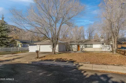4880 E Broken Bow Dr, Flagstaff, AZ 86004