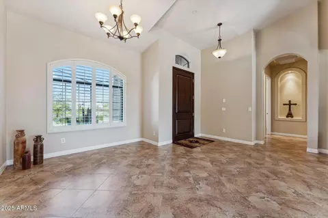 9915 E Jensen St, Mesa, AZ 85207 photo 2