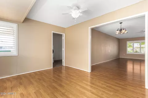 18001 N 99th Dr, Sun City, AZ 85373