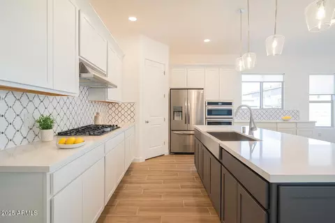 Kitchen - 11228 E Unity Ave, Mesa, AZ 85212 photo 2 of 3