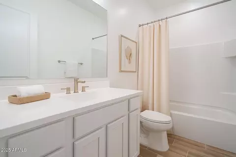 Bath - 11228 E Unity Ave, Mesa, AZ 85212 photo 3 of 3