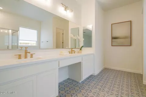 Bath - 11228 E Unity Ave, Mesa, AZ 85212 photo 1 of 3