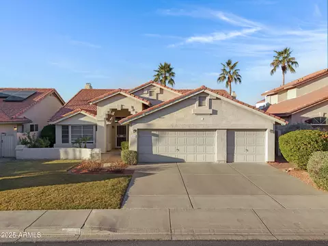3834 E Windsong Dr, Phoenix, AZ 85048