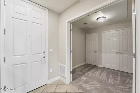 Entry Way - 5450 E Deer Valley Dr #2024, Phoenix, AZ 85054 photo 2 of 2