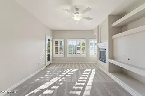 Living - 5450 E Deer Valley Dr #2024, Phoenix, AZ 85054 photo 2 of 8