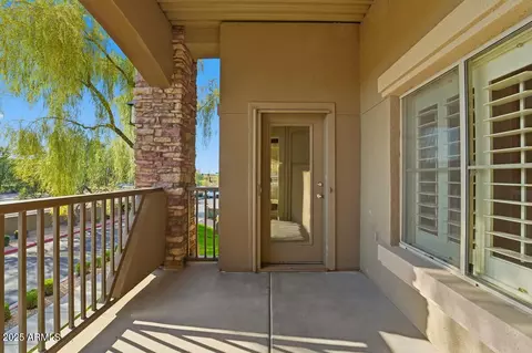 Exterior - 5450 E Deer Valley Dr #2024, Phoenix, AZ 85054 photo 2 of 8