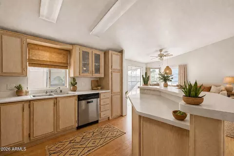 7810 W Peoria Ave #152, Peoria, AZ 85345