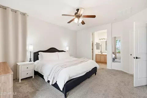 Bedroom - 4495 E Woodside Way, Gilbert, AZ 85297 photo 3 of 6