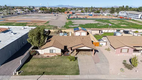 View/Area - 26 E Palo Verde St, Gilbert, AZ 85296 photo 2 of 2