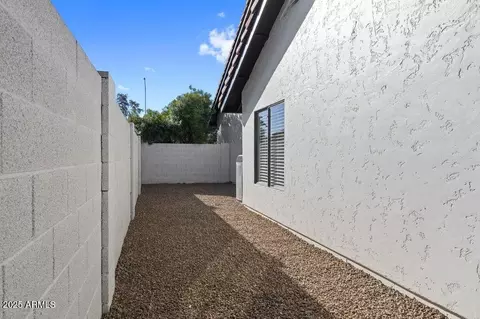 Exterior - 2654 E Kenwood St, Mesa, AZ 85213 photo 8 of 8