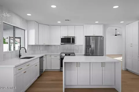 Kitchen - 2654 E Kenwood St, Mesa, AZ 85213 photo 1 of 4