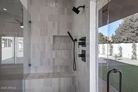 Bath - 2654 E Kenwood St, Mesa, AZ 85213 photo 4 of 4