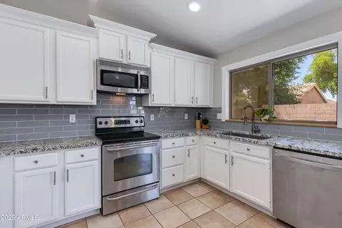 Kitchen - 7346 E Naranja Ave, Mesa, AZ 85209 photo 2 of 4