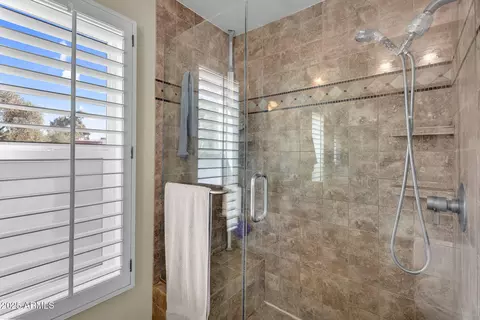 Bath - 4801 Euclid Ave #3, Phoenix, AZ 85044 photo 2 of 3