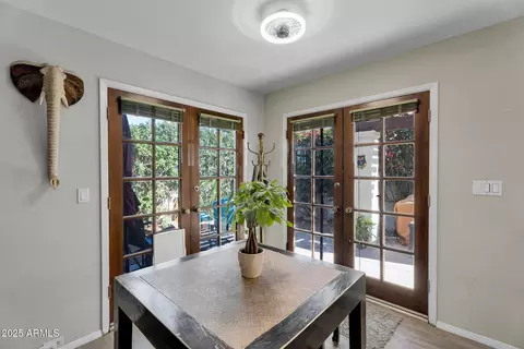 Dining - 4801 Euclid Ave #3, Phoenix, AZ 85044 photo 1 of 2