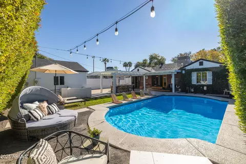 332 W Cambridge Ave, Phoenix, AZ 85003