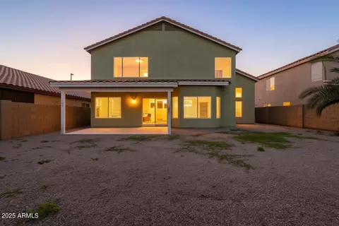 Exterior - 1079 E Jasper Dr, Gilbert, AZ 85296 photo 2 of 3