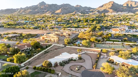 5824 N 37th Pl, Paradise Valley, AZ 85253