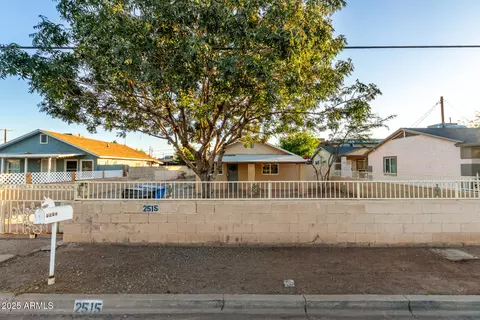 2515 E Adams St, Phoenix, AZ 85034