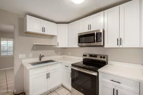 2515 E Adams St, Phoenix, AZ 85034 photo 10