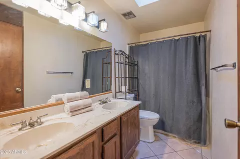 Bath - 662 S Seton Ave, Mesa, AZ 85206 photo 1 of 2