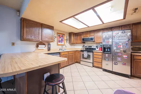 Kitchen - 662 S Seton Ave, Mesa, AZ 85206 photo 1 of 3