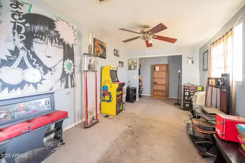 Entry Way - 662 S Seton Ave, Mesa, AZ 85206 photo 2 of 2