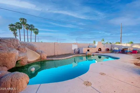 Exterior - 662 S Seton Ave, Mesa, AZ 85206 photo 2 of 4