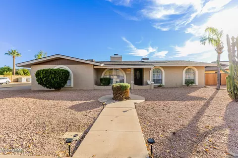 2559 Elmwood St, Mesa, AZ 85213