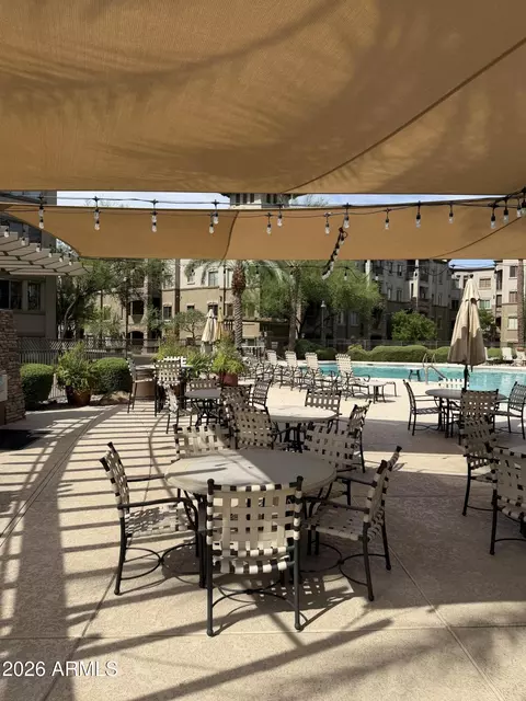 Exterior - 5350 E Deer Valley Dr #4267, Phoenix, AZ 85054 photo 6 of 9