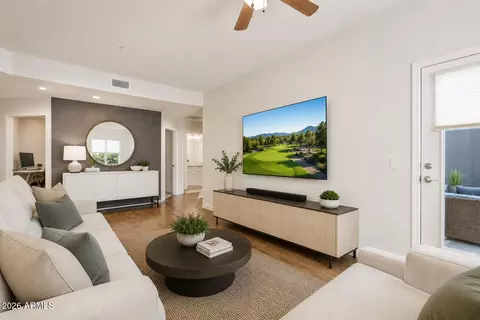 Living - 5350 E Deer Valley Dr #4267, Phoenix, AZ 85054 photo 4 of 5