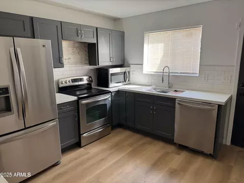 18239 N 40th St #115, Phoenix, AZ 85032