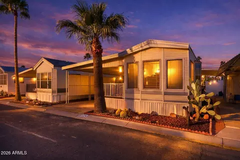 124 Kaolin Dr, Apache Junction, AZ 85119
