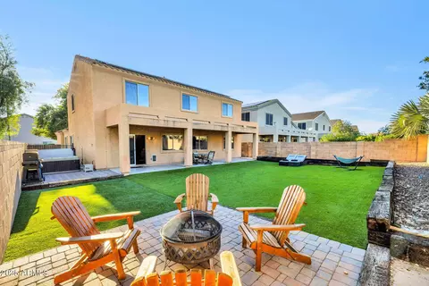 Exterior - 2540 E Misty Willow Ln, Phoenix, AZ 85024 photo 3 of 3
