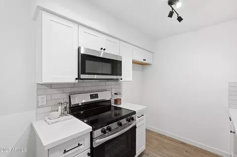 Kitchen - 4820 N 89th Ave #98, Phoenix, AZ 85037 photo 1 of 4