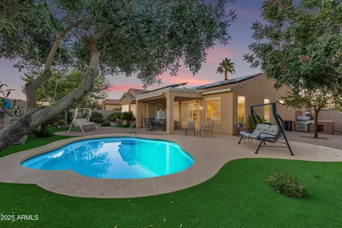 16355 W Desert Lily Dr, Surprise, AZ 85387