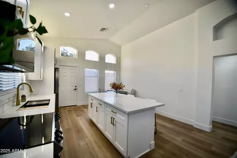 Kitchen - 10053 E Capri Ave, Mesa, AZ 85208 photo 4 of 4