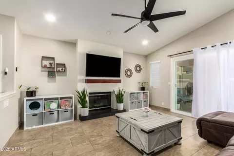 16018 N 3rd Dr, Phoenix, AZ 85023 photo 6