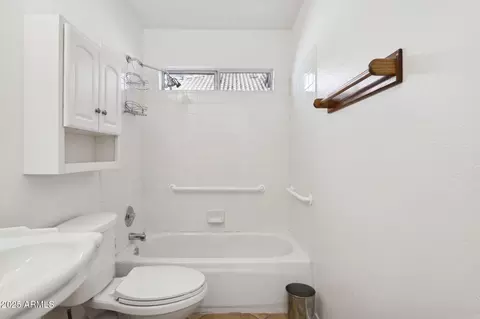 Bath - 3101 E Wagoner Rd, Phoenix, AZ 85032 photo 4 of 4