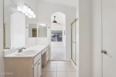 Bath - 3101 E Wagoner Rd, Phoenix, AZ 85032 photo 2 of 4