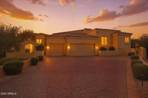 14020 S Canyon Dr, Phoenix, AZ 85048