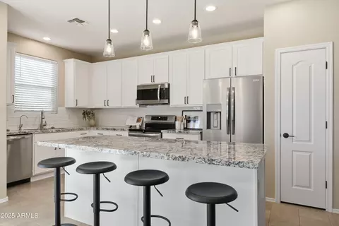 Kitchen - 3343 E Russell St, Mesa, AZ 85213 photo 2 of 4