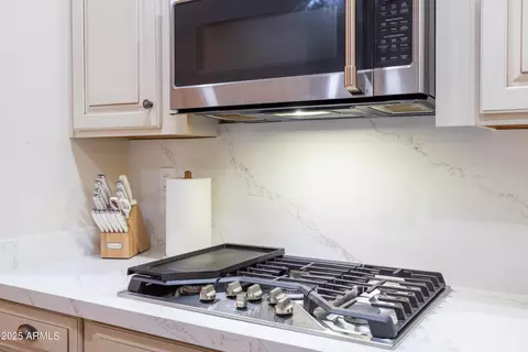 Kitchen - 2796 E Valencia St, Gilbert, AZ 85296 photo 6 of 8