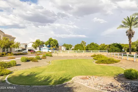 Exterior - 2796 E Valencia St, Gilbert, AZ 85296 photo 23 of 24