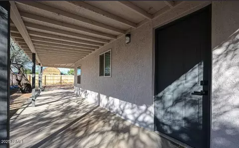 Exterior - 2024 W Hadley St, Phoenix, AZ 85009 photo 2 of 3