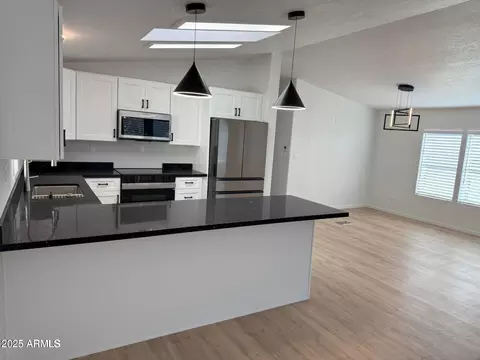 2233 E Behrend Dr #29, Phoenix, AZ 85024 photo 4