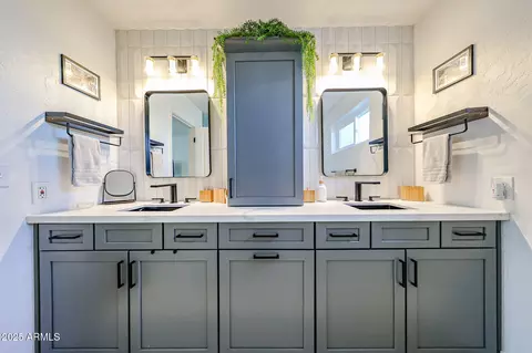 Bath - 3755 E Broadway Rd #96, Mesa, AZ 85206 photo 2 of 3
